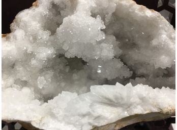 3LB.5oz ,  8 Inch X 4 Inch , Crystal Geode