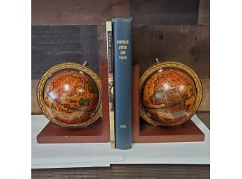 Pair Of Vintage Olde World Globe Bookends Made In Italy