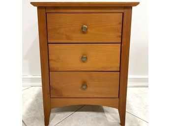 Shaker Style Honey Finish 3-drawer Bedside Table