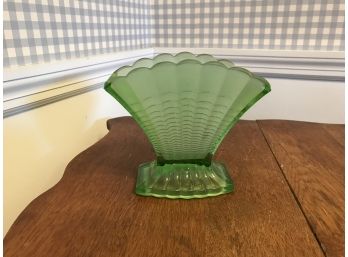 Vintage Art Deco Davidson Green Glass Fan Vase