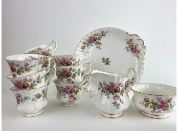 Royal Albert China Tea Set 'Moss Rose'