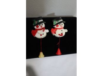 Vintage Plastic Snowman Moveable Pins China