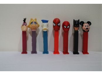 Pez Dispenser Lot (7)