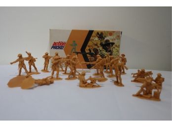 Action Packs Model Toys Eigth Army Plastic Figures In Original Box