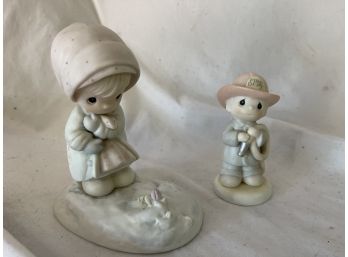 Pair Precious Moments Collectible Figures