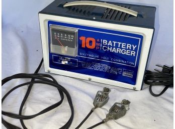 Montgomery Ward 10 Amp Battery Charger 6 And 12 Volt Combo