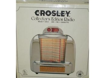 CROSLEY Select-O-Matic Collector's Edition AM/FM Cassette Juke Box Style Radio