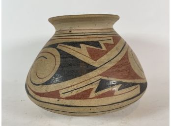 A CASA GRANDE VASE BY ENRIQUE PEDROGEN ORTIZ