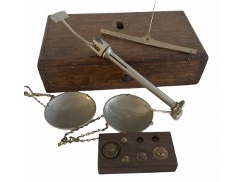 Antique Jewelers' Scale In Wood Box