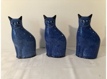 3 Cats 10' T Porcelain