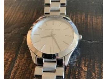 Michael Kors Watch In Grey