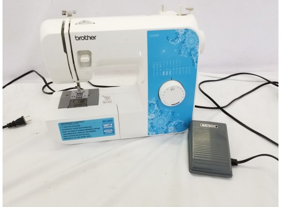 Brother 17-Stitch Free-Arm Sewing Machine LX2500