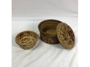 1940s Vintage Sponge Ware Ceramic - 2 Pieces