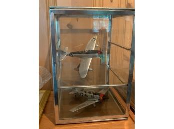 USAF Lot Of 2 Model Airplanes In Metal Display Case