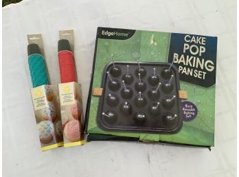 Cake Pop And Wilton Rollers