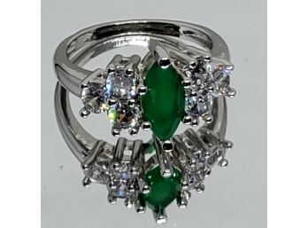 1.35ctw Created Emerald And White Topaz Fashion Ring