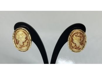 Beautiful Retro Cameo Fashion Earrings