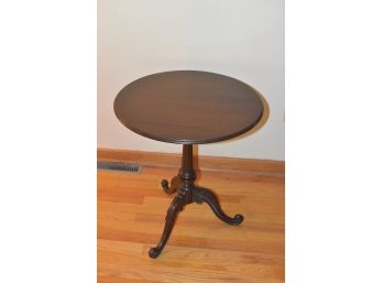 3 Leg Mahogany Candle Stand Table 21'X26' With Glass Top And Table Cloth (Matches Other Table)