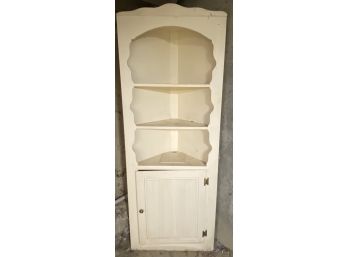 White Corner Cabinet 28'x13'x74'