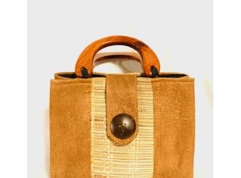 Beach Chic - Woven Handbag With Wooden Handle