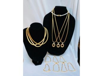 Gold Tone Retail Liquidation Lot #2 - 14 Pieces