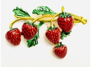 Detailed Brunch Of Strawberries Brooch