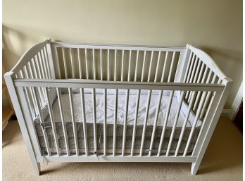 Baby Classic Crib In White