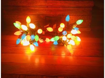 Vintage Style Christmas Lights With Multicolor Bulbs