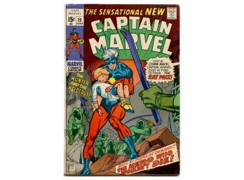 Captain Marvel #20 - Marvel Comics Silver Age 1971 The Hunter And The Holocaust!