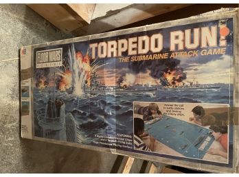 Vintage 1986 Milton Bradley's Torpedo Run Submarine Attack Game Floor Wars Series With Box