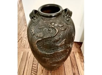 Unbelievable Antique Urn W/dragon