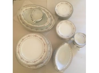 Vintage Noritake Glenwood # 5770 China Set, Setting For 8 . 42 Pieces.