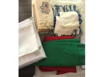 Lot Of Placemats, Table Clothes & Napkins