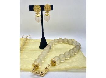 Vintage Lucite And Gold Tone Neckpiece And Earrings