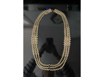 Vintage Nicole Romano NYC 32' Gold Tone SBasket Weave Tatement Necklace With Rhinestones
