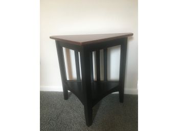 Ethan Allen American Impressions Side Table.