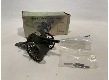 Vintage Royal Artillery Gun Firing Cannon With Shells No. 1201