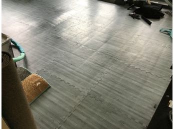 Cushioned Mats 24'x24' Squares