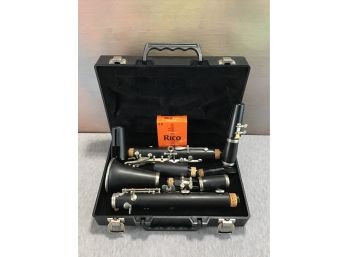 Clarinet With Extra Parts