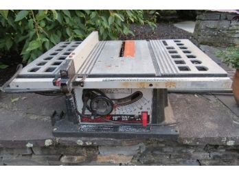 Skilsaw 10' Table Saw - Working, Exhaust Chute