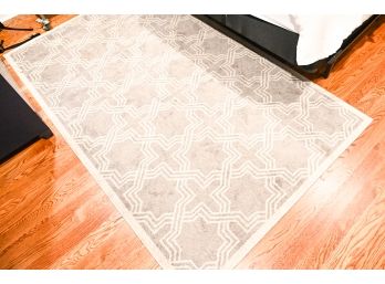 Geometric Pattern Area Rug