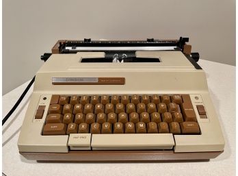 Vintage Smith Corona Enterprise Model 3LRD Electric Typewriter