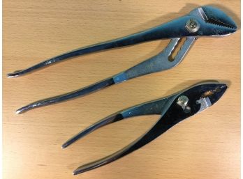 Craftsman USA Set Of Two Pliers, New