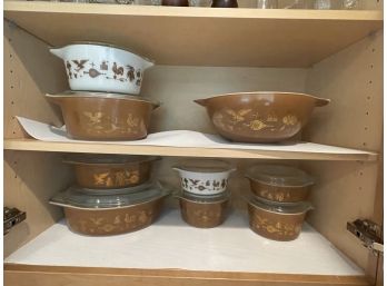 20 PIECES VINTAGE PYREX GLASSWARE, INCLUDES NESTING BOWLS AND ALL LIDS