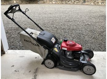 Incredible Like New HONDA Lawn Mower - Paid $725 - USED TWICE ! WOW - CLEAN ! Look At The Wheels - AMAZING !