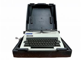 Vintage Adler Electric Typewriter, With Carrying Case. Made In Western Germany