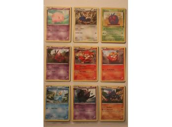 18 Pokemon Cards - Herdier, Venonat 1999 And More