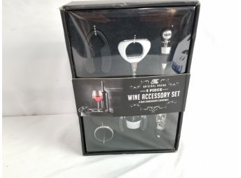 Wine Accessory Kit New