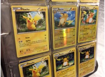 Binder With Over 750 Pokemon Cards With Vintage And 71 Foil Cards