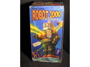 Vintage Robot 2000 Battery Operated Toy Robot In Original Box